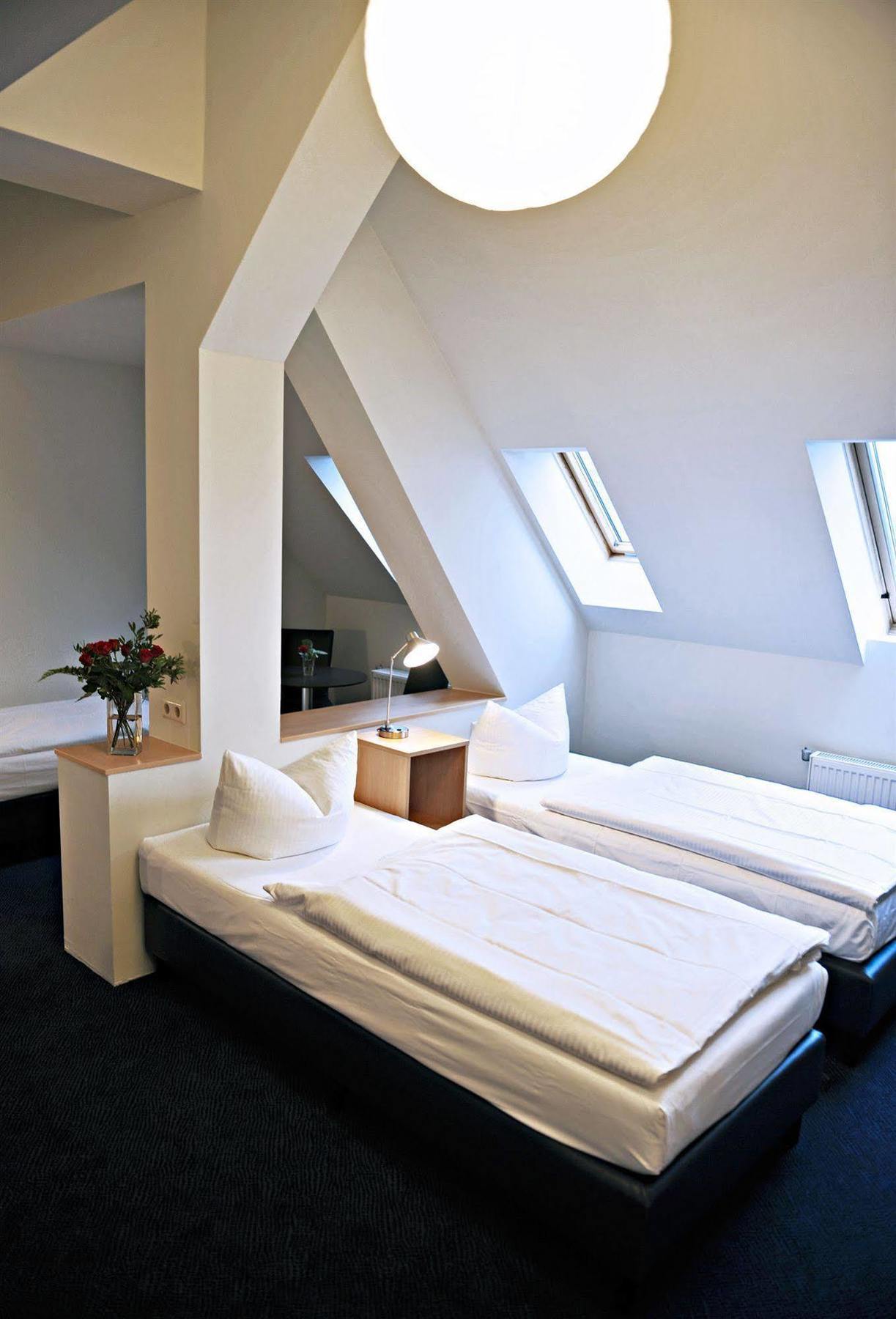 Hotel Transit Loft Berlim Exterior foto