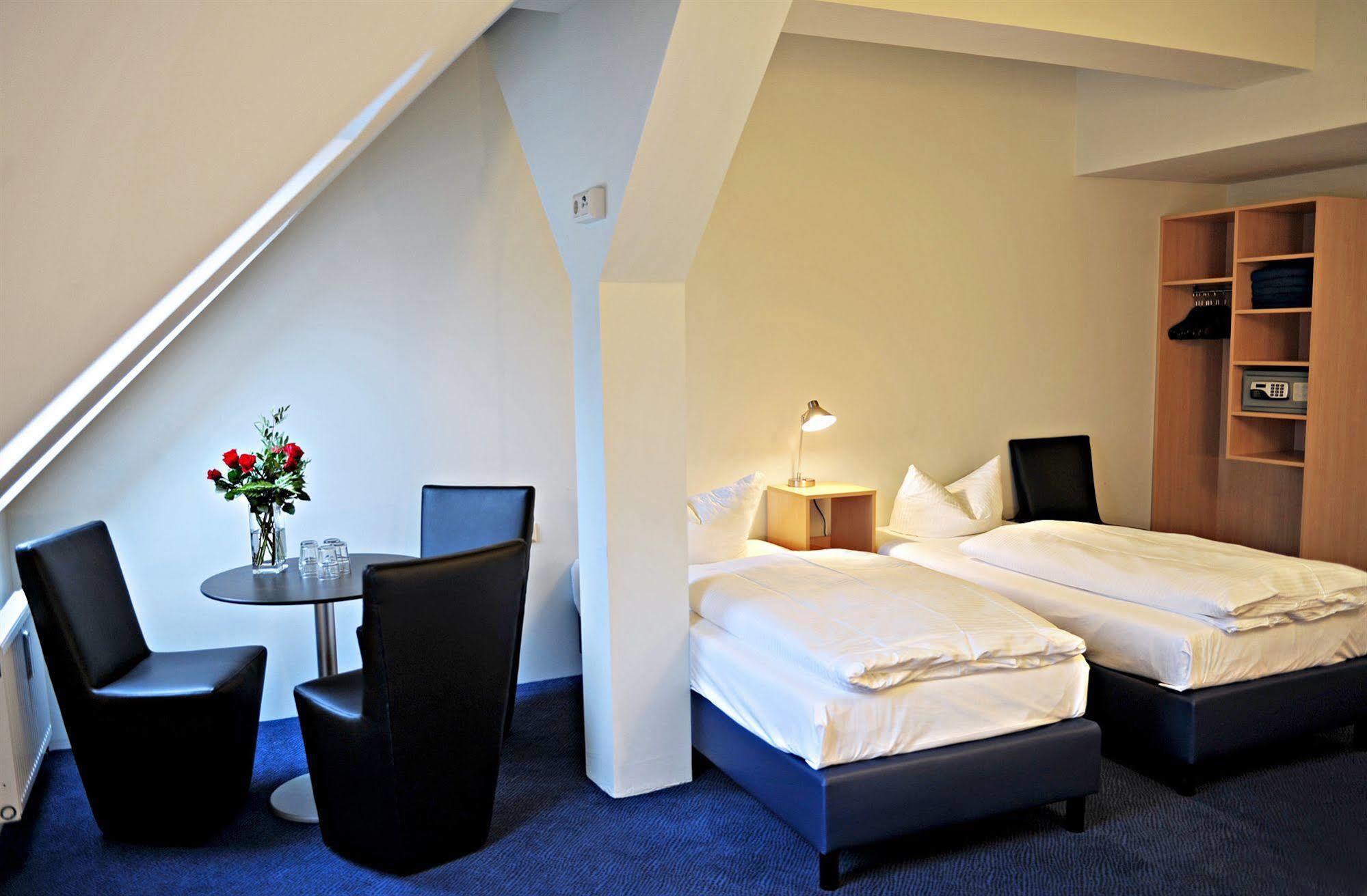 Hotel Transit Loft Berlim Exterior foto
